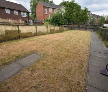 4 bedroom semi-detached house to rent - Photo 4