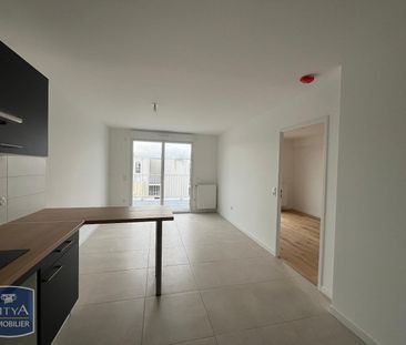 Location Appartement 2 pièces 40m² LA ROCHELLE 17000 - Photo 2