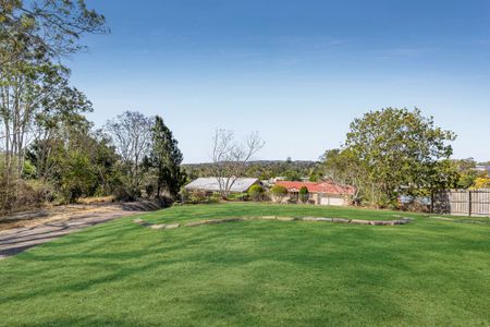 56-58 Rowena Street, Kenmore QLD 4069 - House For Rent - $630 | Domain - Photo 3