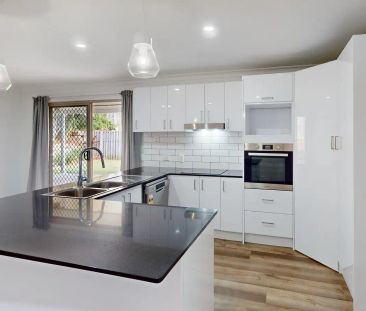 “Prime parkside location!” - Photo 1