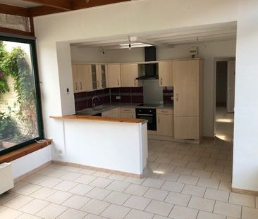 Location Maison 5 pièces 167m² - Photo 1