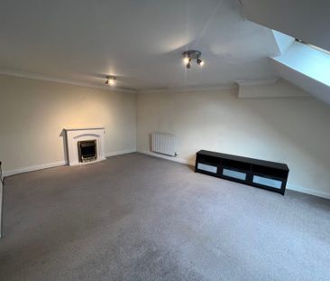 2 Bedroom Flat / Apartment - Twyford Road, Eastleigh - Photo 1