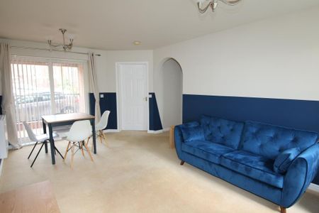 2 bedroom apartment to rent - Photo 4