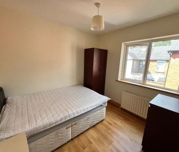 118 Ashley Avenue, Lisburn Road, Belfast, BT9 7BU - Photo 3