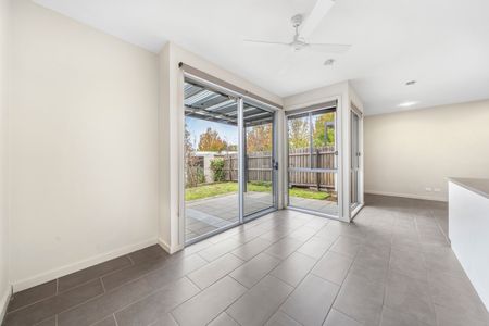 5 Errol Street, Crace ACT 2911 - Townhouse For Rent | Domain - Photo 5