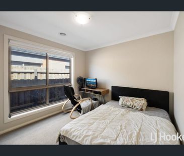 Modern 4-Bedroom Family Home for Rent in Weir Views! - Photo 4