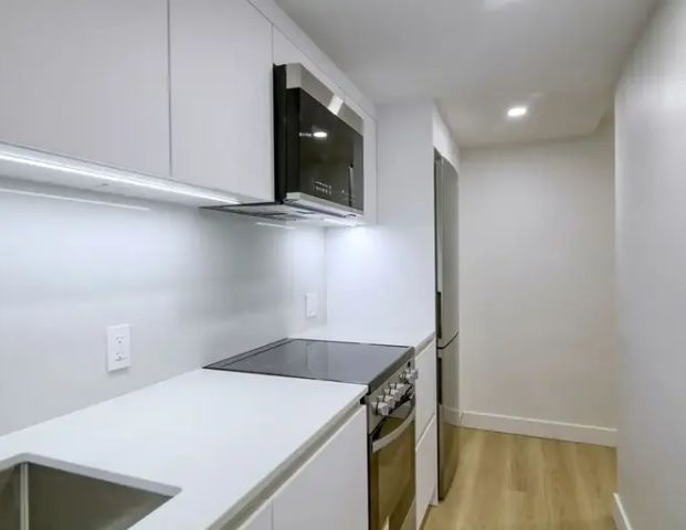 3460 Rue Durocher | 3460 Rue Durocher, Montreal - Photo 1