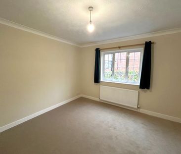 3 bedroom detached house to rent - Photo 3