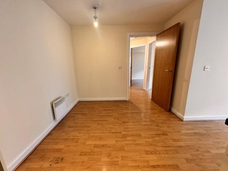 2 bedroom apartment to rent - Photo 4