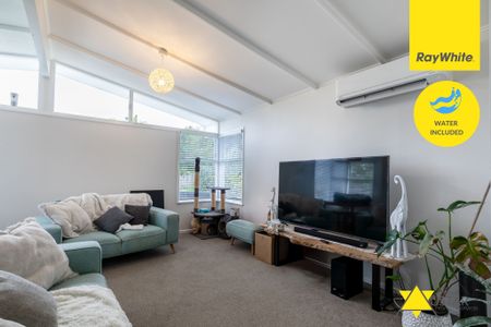 Experience the charm of this home nestled in the tranquil neighborhood of Titirangi. - Photo 4