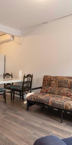 4 1/2 au deuxième étage près du métro Frontenac à louer - Photo 1