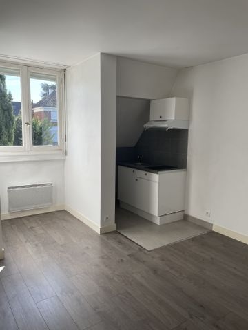 Location Appartement 1 pièce 19m² ST MAUR DES FOSSES 94210 - Photo 5