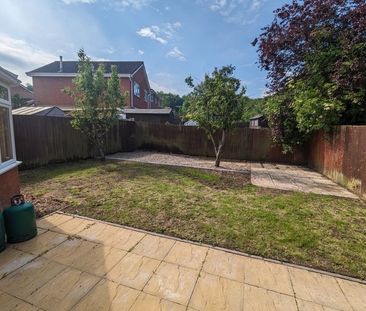 Jasmin Close, The Rock, Telford, TF3 5EJ - Photo 3