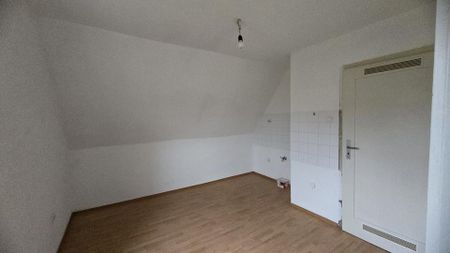 Gemütliche 2 Zimmer Dachgeschosswohnung - Foto 4