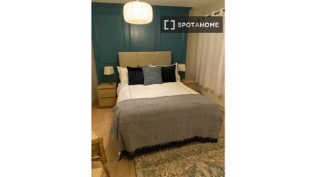 Room for rent in 4-bedroom house in Knocklyon - Photo 2