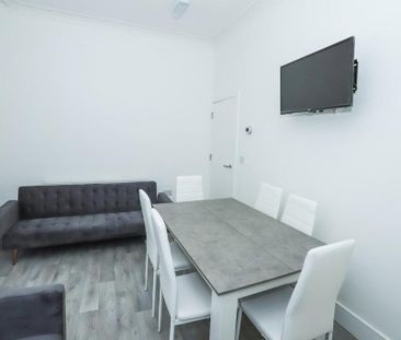 5 bedroom private hall to rent - Photo 2