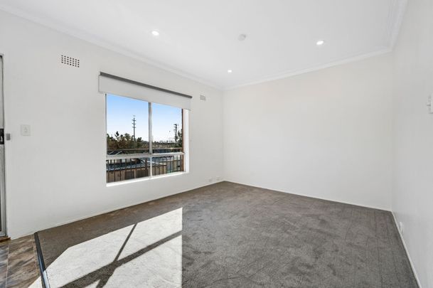 14/124 Henderson Road, Queanbeyan - Photo 1