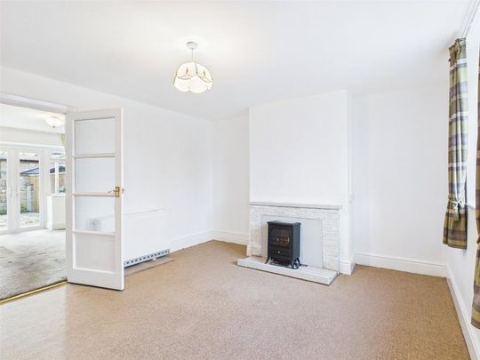 3 bedroom semi-detached house to rent - Photo 1