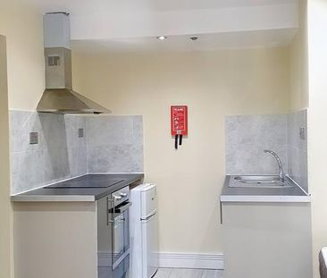 Studio to rent - Photo 4