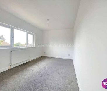 Carlton Avenue, Westcliff On Sea, SS0 - Photo 5