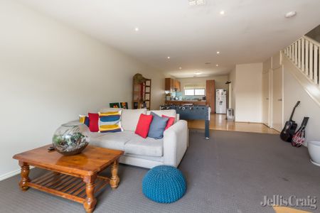 14/127 Somerville Road, Yarraville - Photo 2