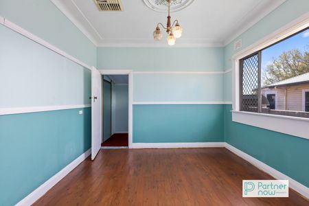 22 Hillvue Road, TAMWORTH NSW 2340 - Photo 5