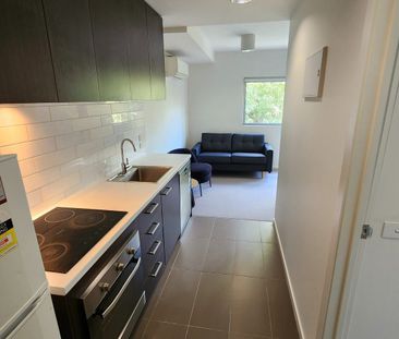 One-bedroom apartment perfectly positioned across from Deakin Unive... - Photo 6