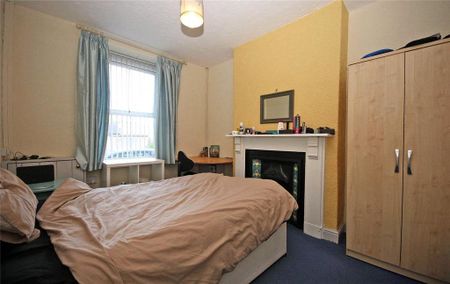 3 bedroom terraced house to rent - Photo 5