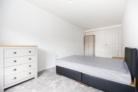 2 bed apartment to rent in Warton Terrace, Heaton, NE6 - Photo 5