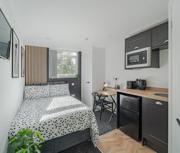 Room in a Shared House, Waveley Road, CV1 - Photo 1