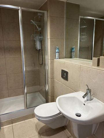 Studio to rent - Photo 4