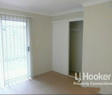 3 Bedroom Townhouse - Includes Pool and Tennis Court! - Photo 3