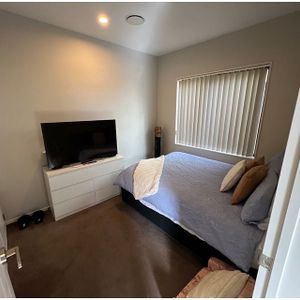 Cheapest in Flat Bush! 2 beddy incl Water and Elec - Photo 2