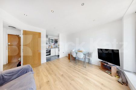 Benefits include two bathrooms, balcony, concierge service, parking, sauna & gym - Photo 2
