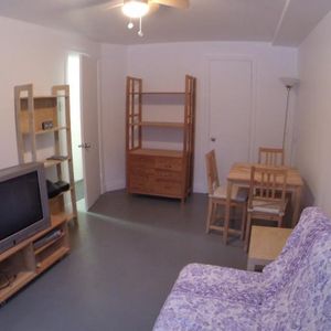 3 1/2 - Montréal (Côte-des-Neiges) - 1 200 $/mois - Photo 2