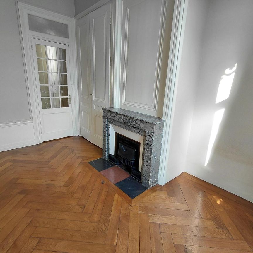 Location Appartement 2 pièces 50m² LYON 9ème - Photo 1