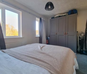 2 bedroom terraced house to rent - Photo 4