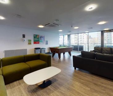 Bronze Studio - Photo 2