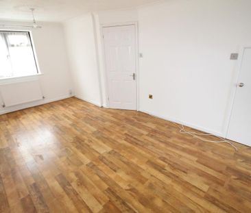 3 bedroom end of terrace house to rent - Photo 5