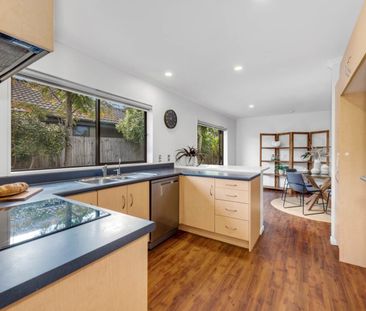 Cul-de-sac Living - Beachlands - Photo 4