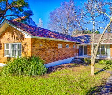 30 Sugarloaf Crescent, Castlecrag NSW 2068 - House For Rent | Domain - Photo 3