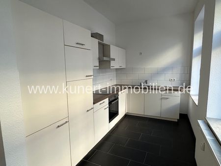3-Raum-Wohnung mit Balkon in attraktiver Südlicher Citylage, Stellplatz im Innen ... - Photo 2