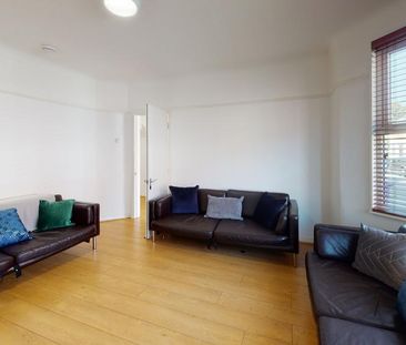 5 bedroom house to rent - Photo 3