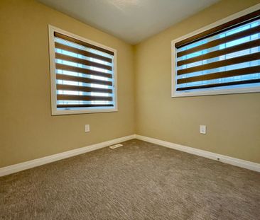 For Lease - 24 Waterlily Way, Hamilton, Ontario - Photo 5