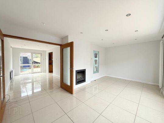 7 Ravenhill Gardens, Belfast, BT6 8GP - Photo 1