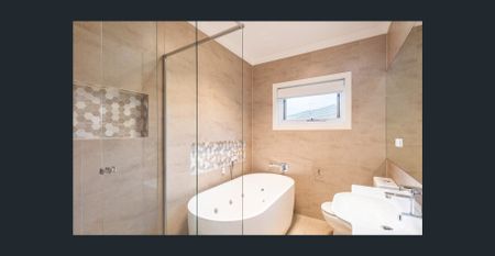 Spacious 4 Bedroom Family Duplex in Prime North Ryde Location - Photo 2