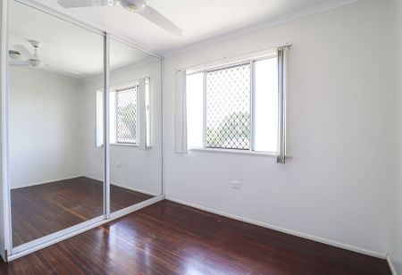 WELCOME TO 41 FLINDERS STREET - WHERE LIFESTYLE MEETS LOCATION! - Photo 4