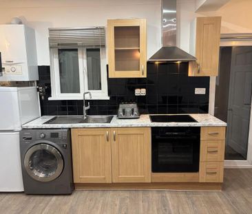 Studio to rent - Photo 6