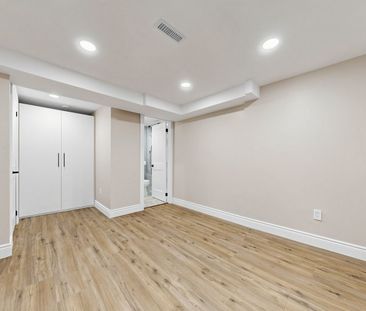 For Lease - 6 Mcquarrie Lane, Vaughan, Ontario - Photo 1
