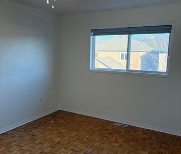 For Lease - 3816 Foxborough Trail, Mississauga, Ontario - Photo 2